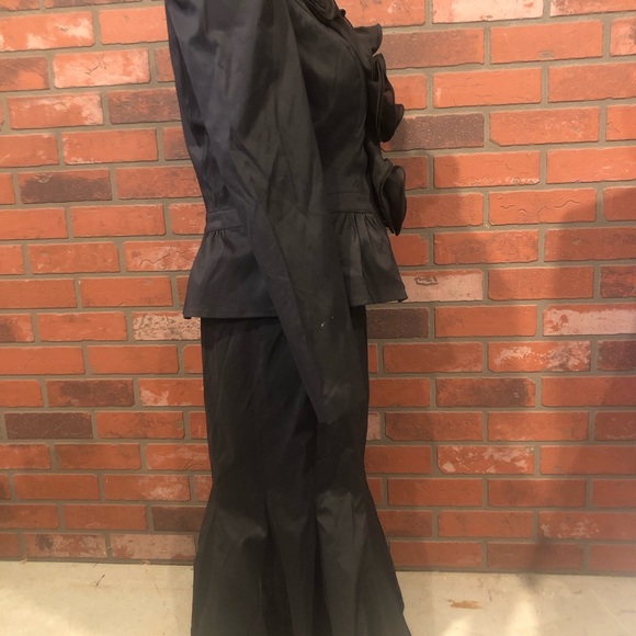 Size medium black Cartise suit - Picture 2 of 5